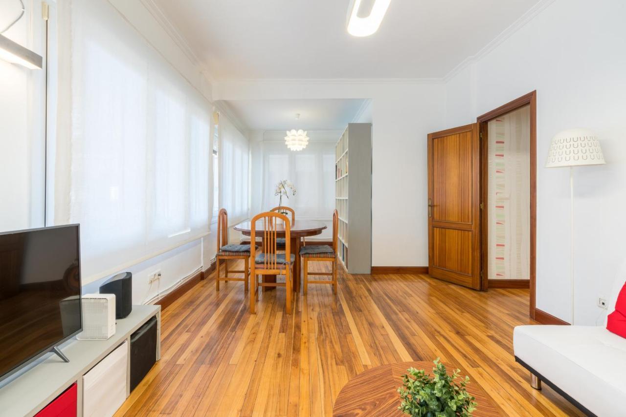 Ybarra Apartment By People Rentals Bilbao Eksteriør billede